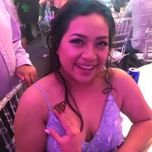 Meet your Posher, Nelsy